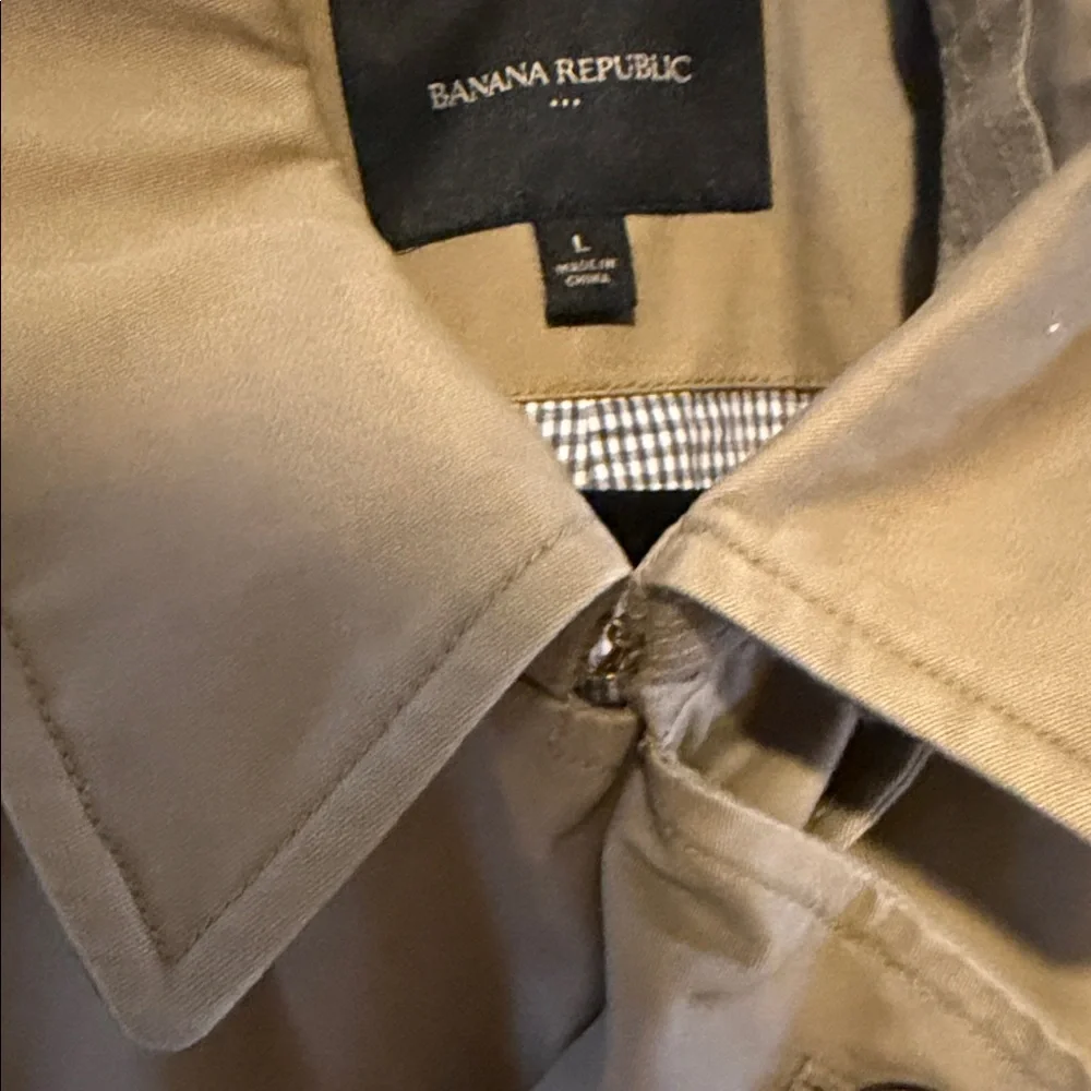 Banana Republic Men's Khaki Trench Coat - Picture 3 of 5